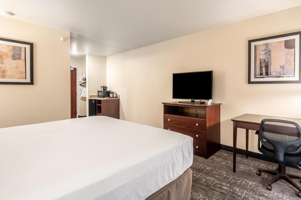 Cobblestone Hotel & Suites - Newport Eksteriør bilde